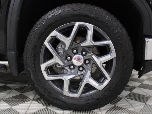 Used 2023 GMC Sierra 1500 SLT w/ SLT Premium Package AWD/4WD image 46