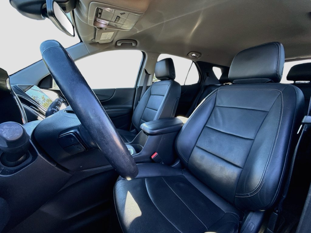 Used 2018 Chevrolet Equinox Premier w/ Infotainment II Package AWD/4WD image 13