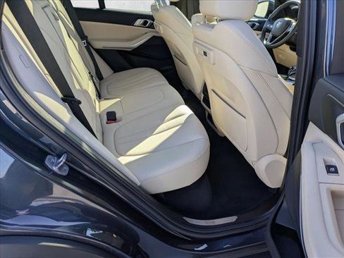 Used 2022 BMW X5 xDrive40i image 21
