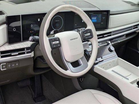 New 2025 Hyundai Santa Fe Calligraphy image 3