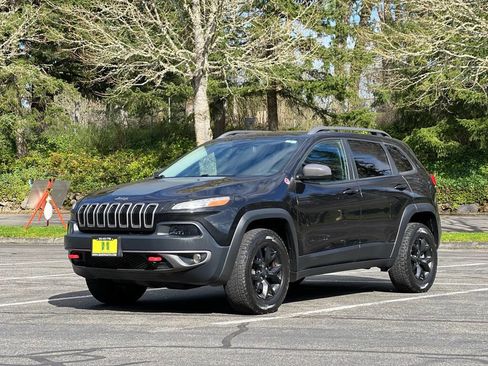 Used 2015 Jeep Cherokee Trailhawk w/ Leather Interior Group AWD/4WD image 1