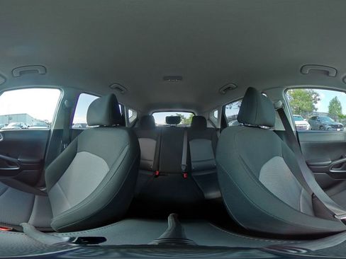 Used 2025 Kia Soul LX w/ LX Technology Package FWD image 37