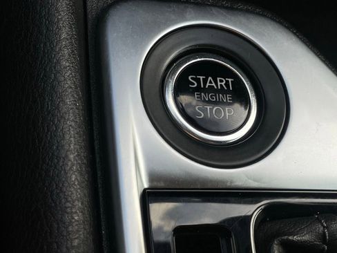 Used 2024 Nissan Sentra SV FWD image 17