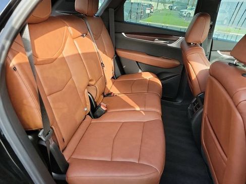 Used 2025 Cadillac XT5 Premium Luxury w/ Technology Package image 21