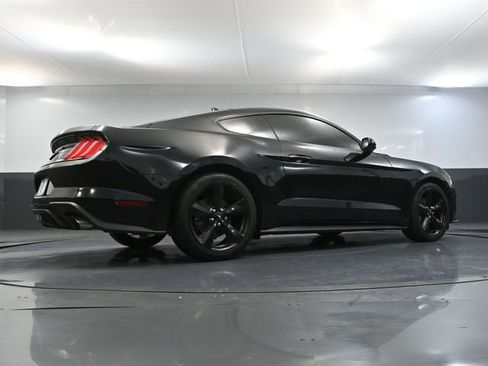 Used 2022 Ford Mustang Coupe RWD image 41