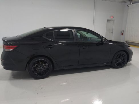 Used 2022 Nissan Sentra SR w/ Trunk Package FWD image 10