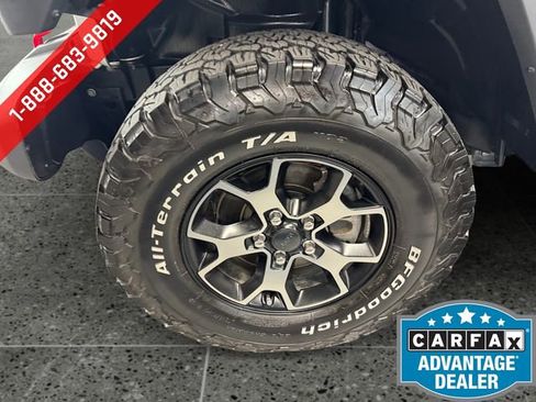Used 2018 Jeep Wrangler Unlimited Rubicon w/ Uconnect 4C Nav & Sound Group AWD/4WD image 25