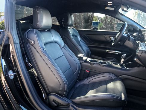 Used 2025 Ford Mustang Premium image 32