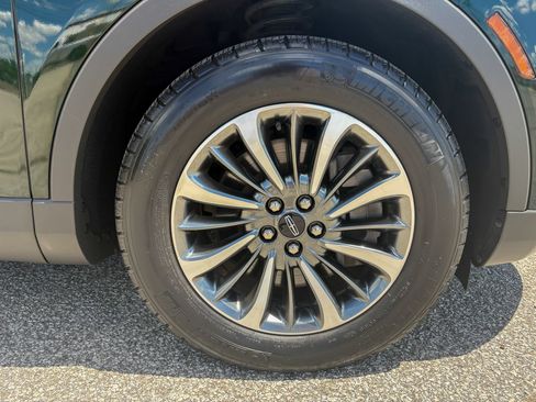 Used 2021 Lincoln Nautilus Reserve FWD image 34