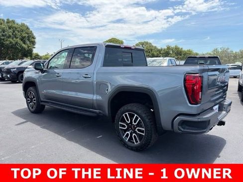Used 2022 GMC Sierra 1500 AT4 w/ AT4 Premium Package AWD/4WD image 4