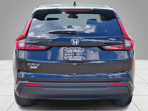 Used 2025 Honda CR-V LX image 6