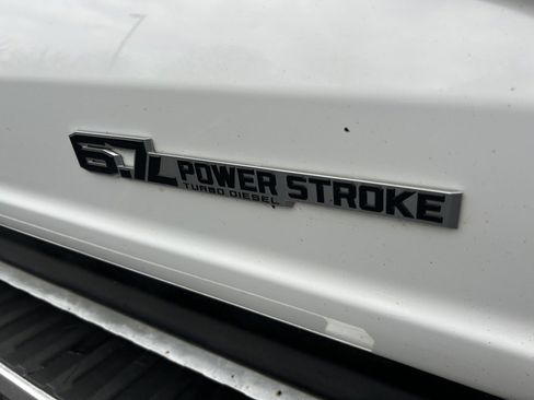 Used 2023 Ford F250 Lariat w/ Chrome Package image 27