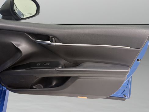 Used 2019 Toyota Camry LE FWD image 22