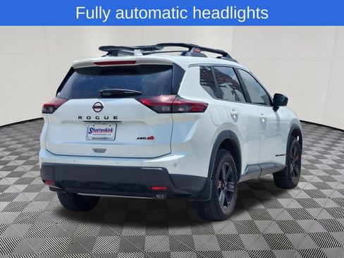 Used 2025 Nissan Rogue SV AWD/4WD image 4