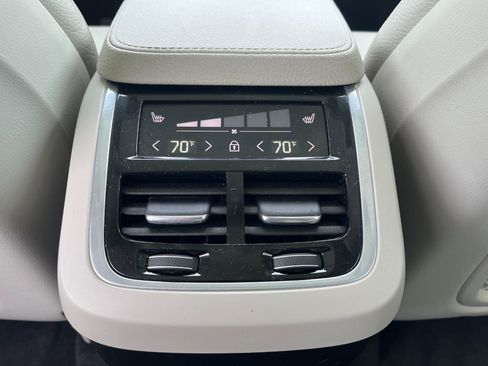 Used 2019 Volvo XC90 T6 Momentum w/ Advanced Package AWD/4WD image 15