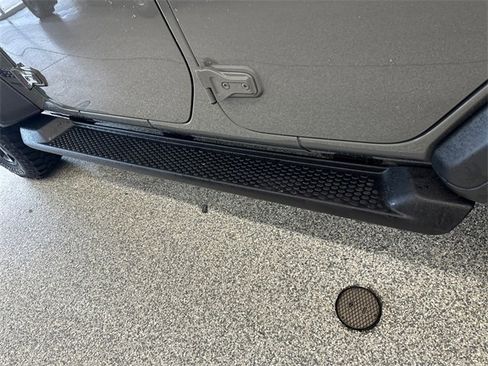 Used 2021 Jeep Wrangler Unlimited Sport image 17