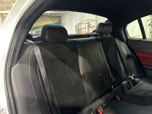 Used 2017 Alfa Romeo Giulia Quadrifoglio image 79