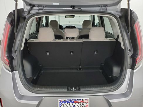 Used 2025 Kia Soul LX image 21