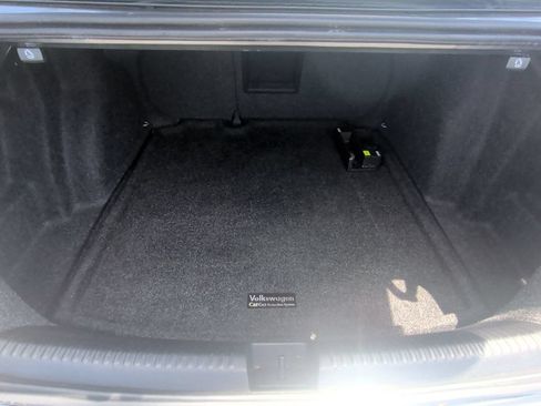 Used 2017 Volkswagen Jetta SE FWD image 23