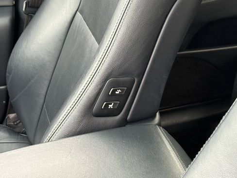 Used 2014 Lexus LS 460 AWD image 16