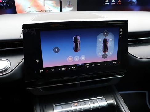 Used 2024 Lincoln Nautilus Reserve w/ Equipment Group 202A image 23