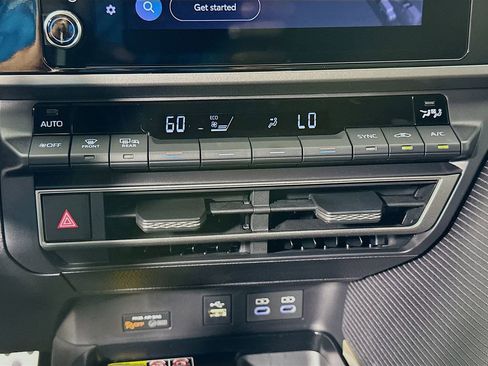 Certified 2026 Toyota Camry SE w/ Convenience Package FWD image 15
