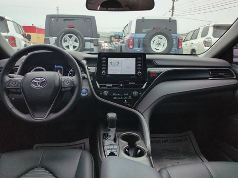 Certified 2023 Toyota Camry SE FWD image 12