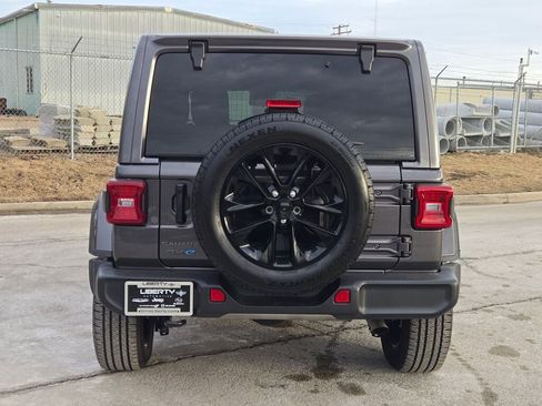 Certified 2025 Jeep Wrangler Unlimited Sahara image 15