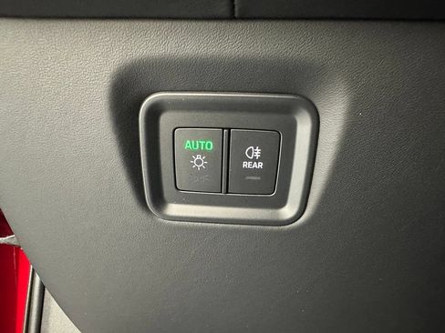 Certified 2026 Porsche Cayenne GTS AWD/4WD image 29