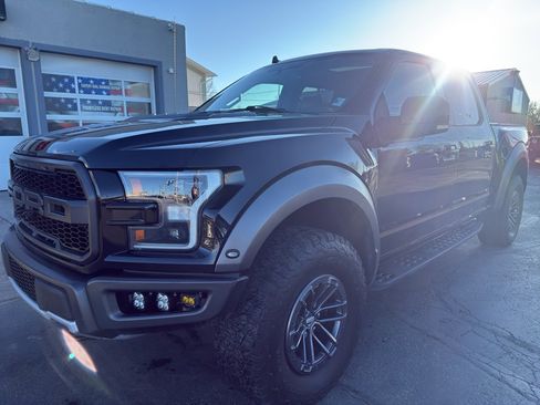 Used 2019 Ford F150 Raptor w/ Equipment Group 802A Luxury image 2