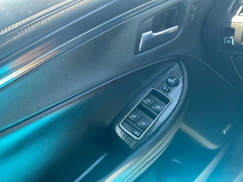 Used 2019 Chevrolet Impala Premier FWD image 17