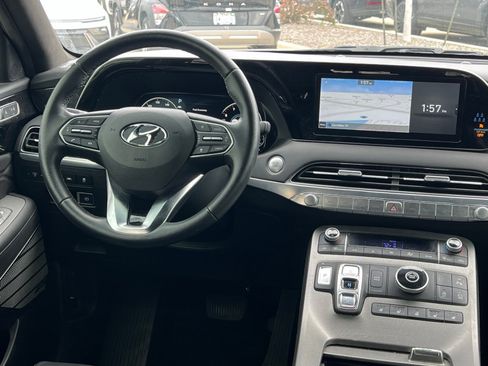 Used 2022 Hyundai Palisade Calligraphy image 23