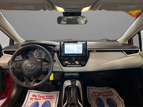Used 2021 Toyota Corolla LE image 26