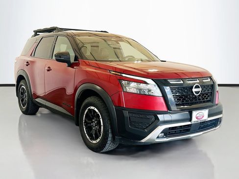 Used 2024 Nissan Pathfinder Rock Creek AWD/4WD image 3
