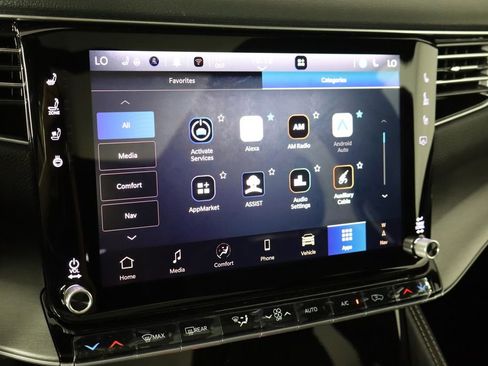 New 2026 Jeep Grand Wagoneer 4WD image 39