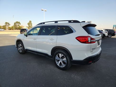 Used 2019 Subaru Ascent Premium image 4