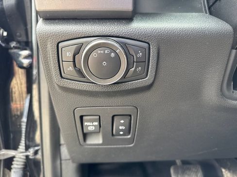 Used 2020 Ford F150 XLT w/ Equipment Group 302A Luxury AWD/4WD image 19
