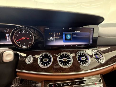 Used 2019 Mercedes-Benz E 450 4MATIC Coupe image 36