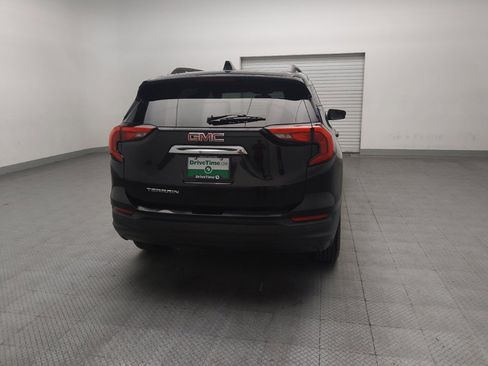 Used 2018 GMC Terrain SLE w/ Driver Convenience Package FWD image 7