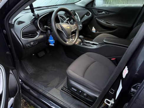 Used 2023 Chevrolet Malibu LT image 5