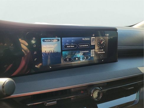 Used 2025 Nissan Murano SV image 24