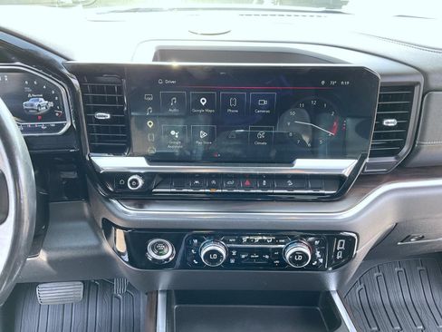 Certified 2023 GMC Sierra 1500 SLT w/ SLT Premium Package AWD/4WD image 13