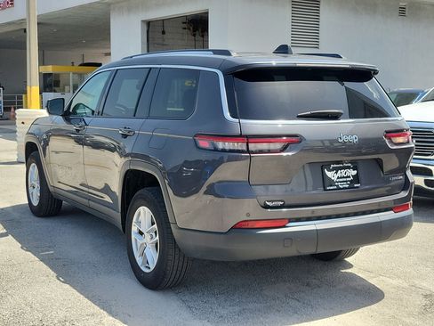 Used 2023 Jeep Grand Cherokee L Laredo w/ Luxury Tech Group I RWD image 3