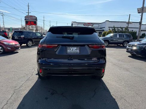 Used 2022 Jaguar F-PACE S image 6