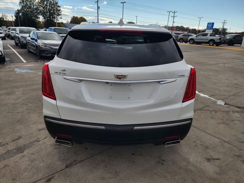 Used 2018 Cadillac XT5 Luxury image 5