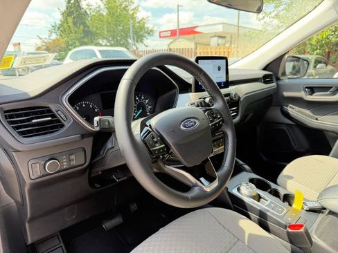 Used 2022 Ford Escape SE w/ SE Sport Appearance Package AWD/4WD image 13