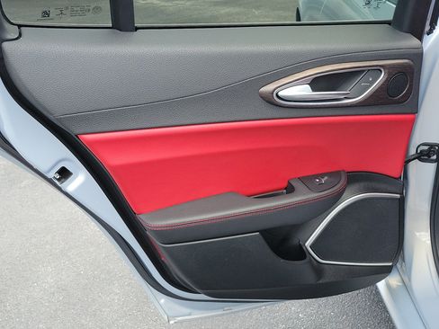 Used 2020 Alfa Romeo Giulia Ti w/ Active Blind Spot Package image 13