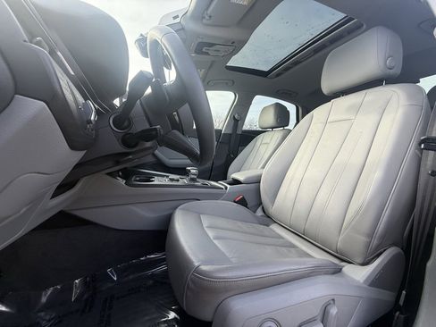 Used 2019 Audi A4 2.0T Premium image 10