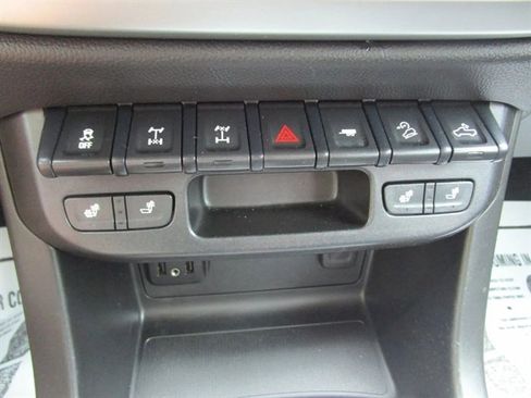 Used 2019 Chevrolet Colorado ZR2 image 26