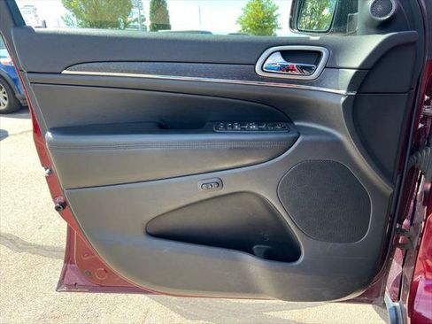 Certified 2018 Jeep Grand Cherokee Limited AWD/4WD image 9